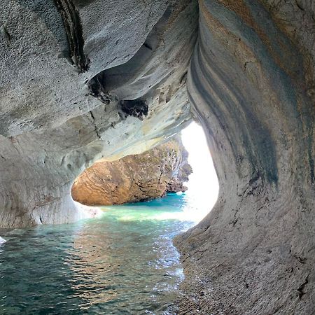 Cabana Cavernas Austral Puerto Sanchez Villa Екстериор снимка